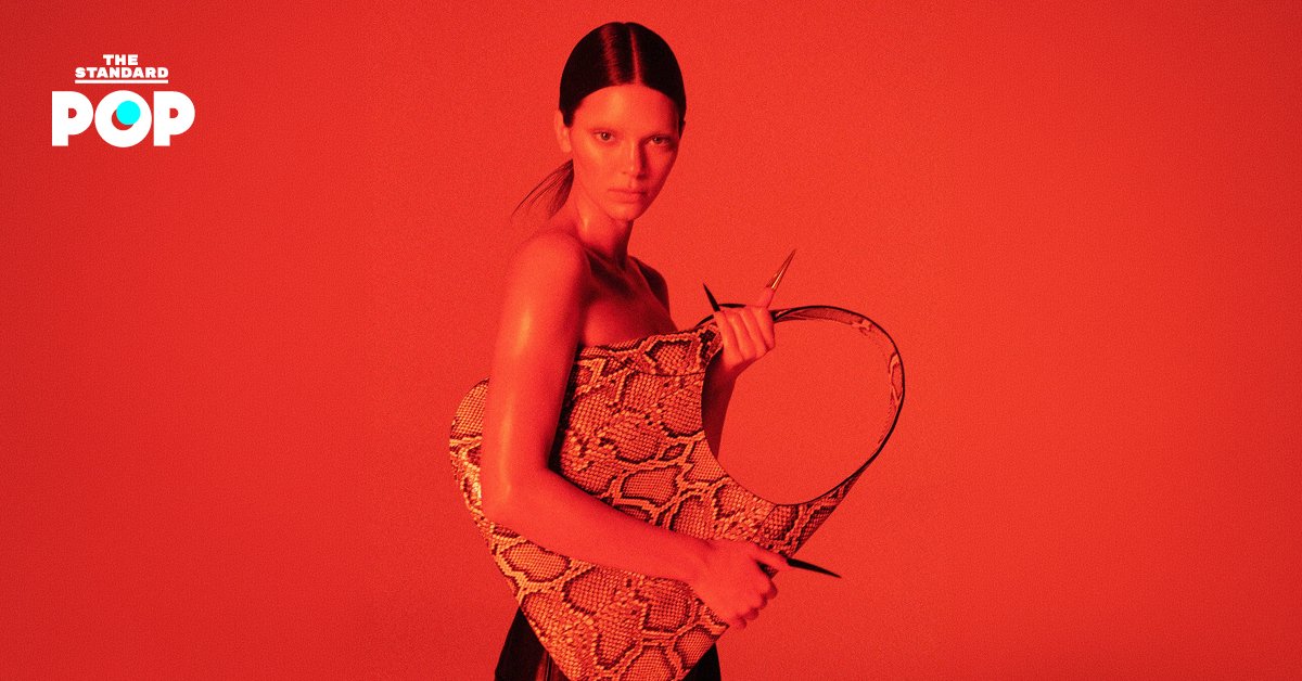 Kendall Jenner แปลงโฉมสำหรับแคมเปญล่าสุดของแบรนด์ Khaite